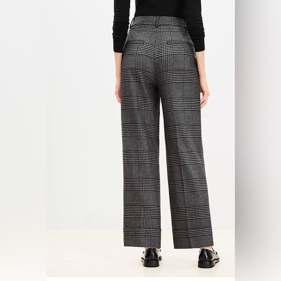 Petite Curvy Straight Cropped Cuff Pant in Houndstooth - Picture 2 of 7